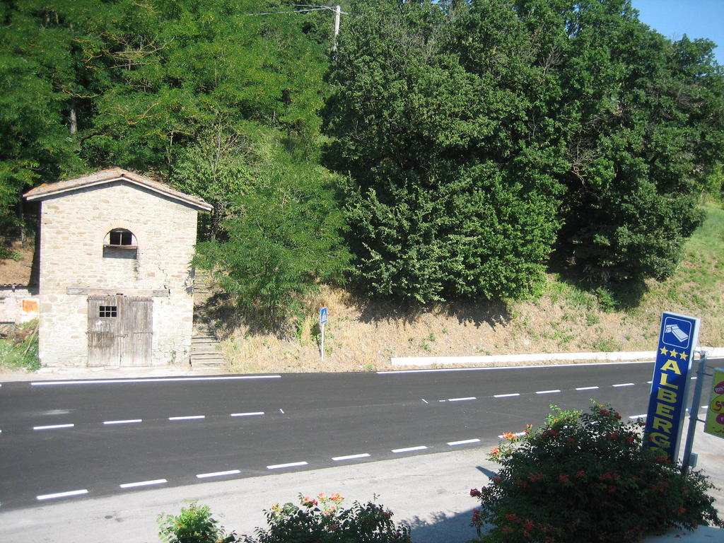 Albergo Ristorante Sterlina Grizzana Luaran gambar